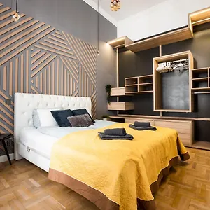 Deluxe Quentin Next To The Fashion Street Budapest